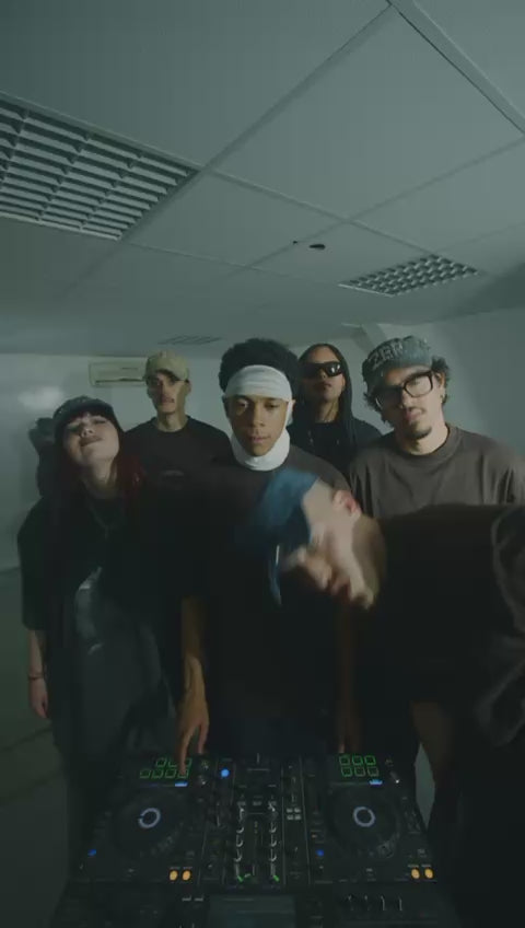 Load video: 